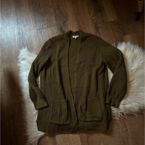 MADEWELL Nolan Ribbed Cardigan In Asparagus - Picture 3 of 5